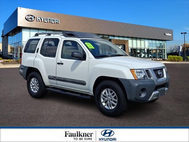2014 Nissan Xterra S — photo 1 of 13