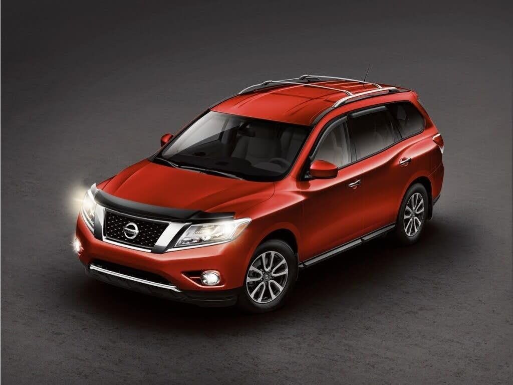 2015 Nissan Pathfinder S — photo 1 of 1
