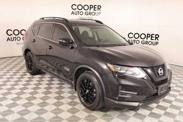 2017 Nissan Rogue S — photo 1 of 13