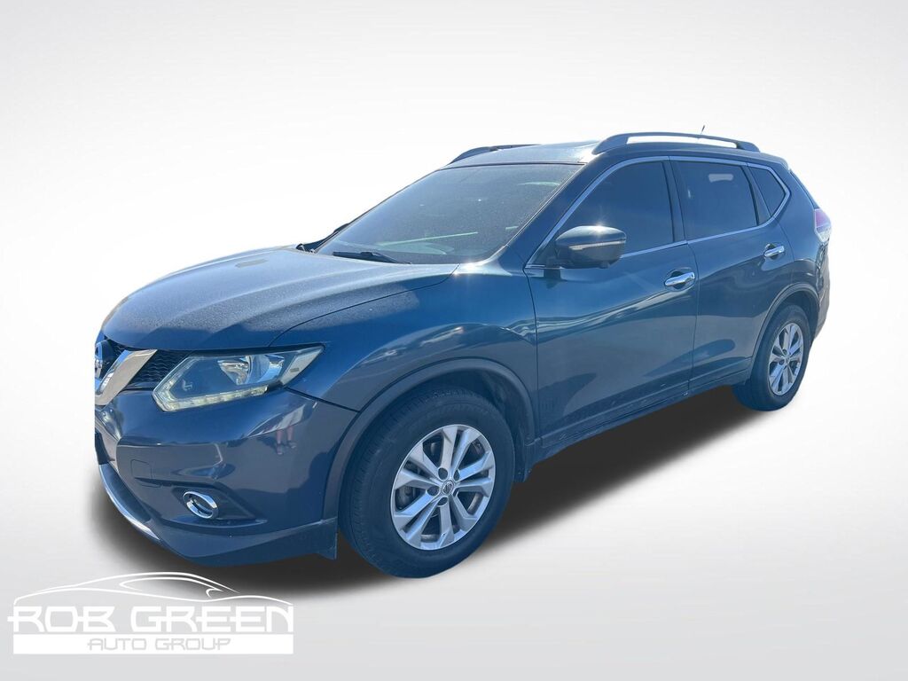 2015 Nissan Rogue SV — photo 1 of 2