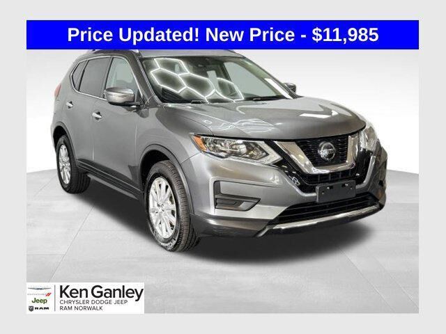 2020 Nissan Rogue S — photo 1 of 13