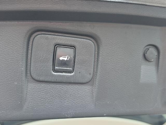 2020 Nissan Murano SL — photo 1 of 3