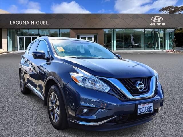 2017 Nissan Murano SL — photo 1 of 10