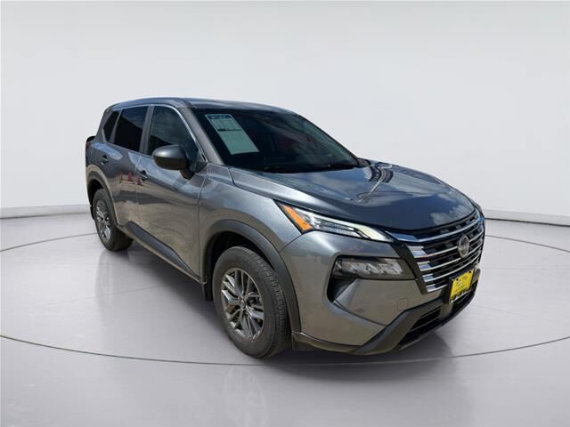 2025 Nissan Rogue S — photo 1 of 13