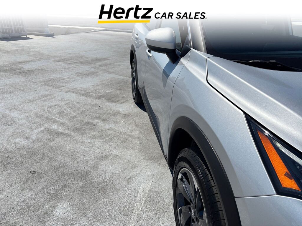 2025 Nissan Rogue SV — photo 1 of 1