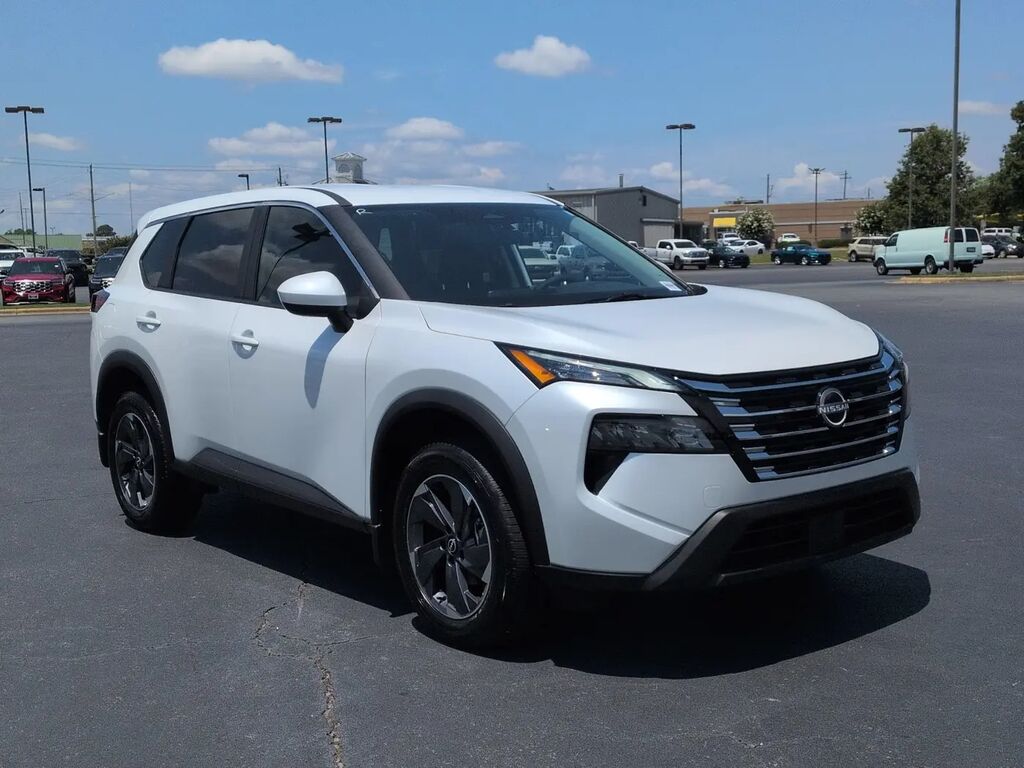 2026 Nissan Rogue SV — photo 1 of 13