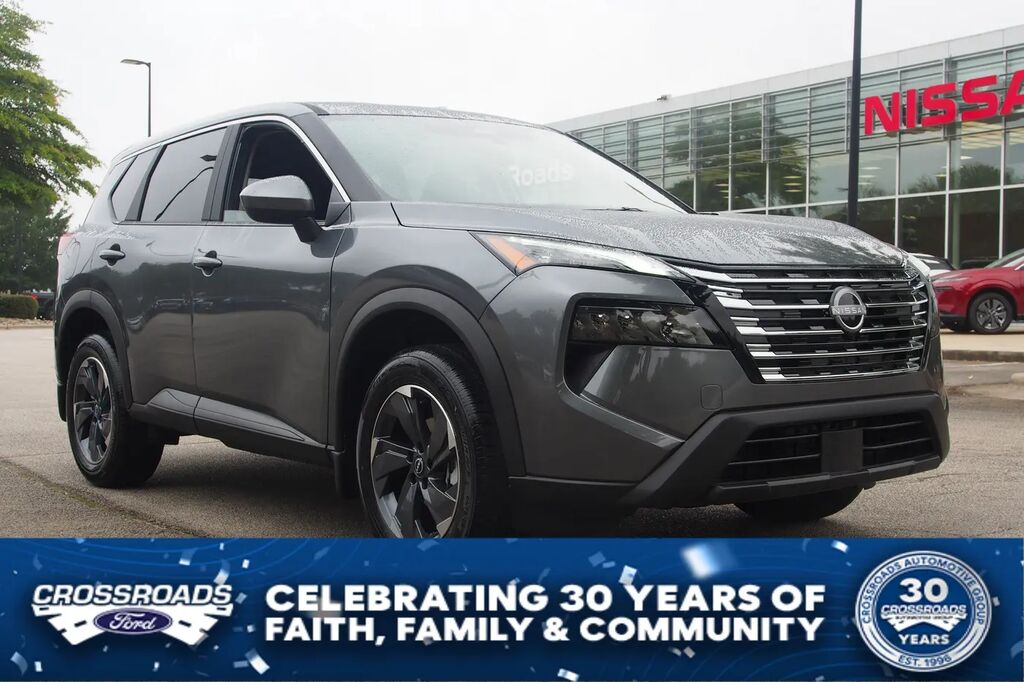 2026 Nissan Rogue SV — photo 1 of 13