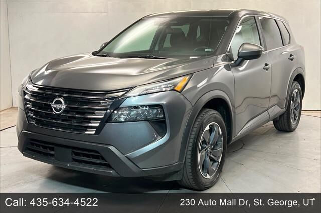 2025 Nissan Rogue SV — photo 1 of 5