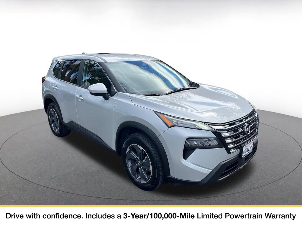 2025 Nissan Rogue SV — photo 1 of 11