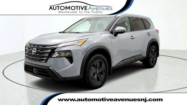 2026 Nissan Rogue SV — photo 1 of 13
