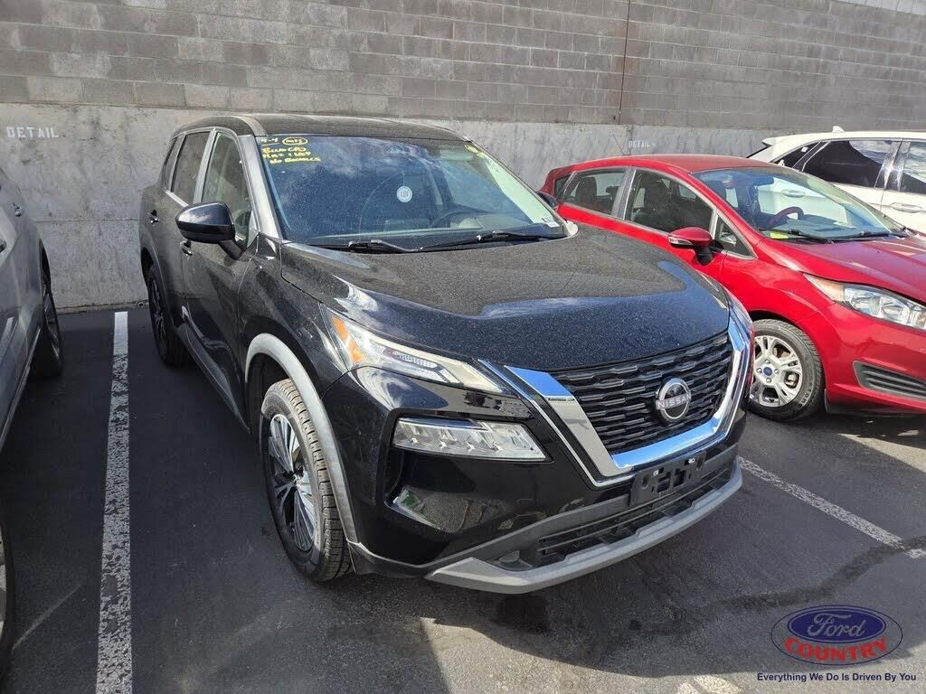 2023 Nissan Rogue SV — photo 1 of 1