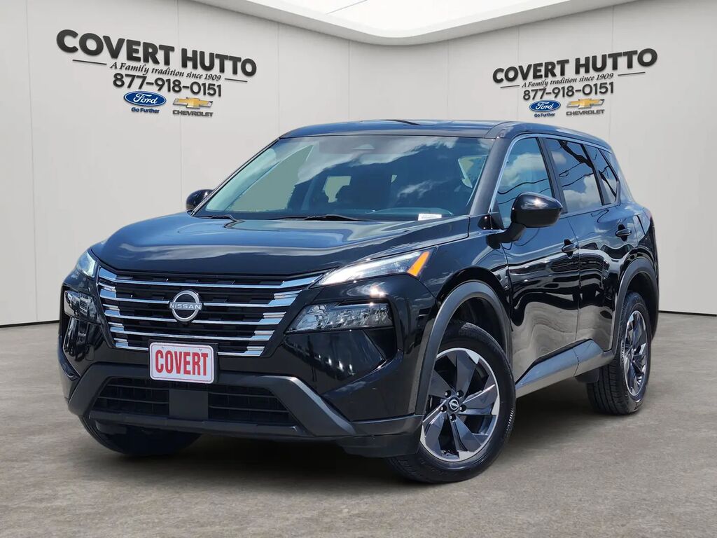 2024 Nissan Rogue SV — photo 1 of 13