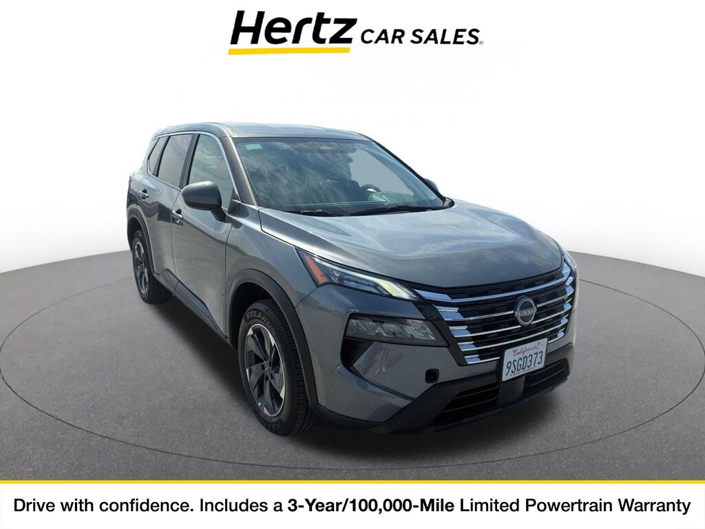 2025 Nissan Rogue SV — photo 1 of 11