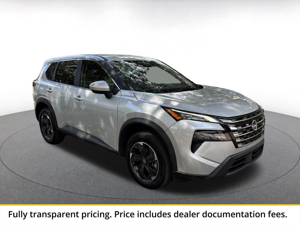 2025 Nissan Rogue SV — photo 1 of 13