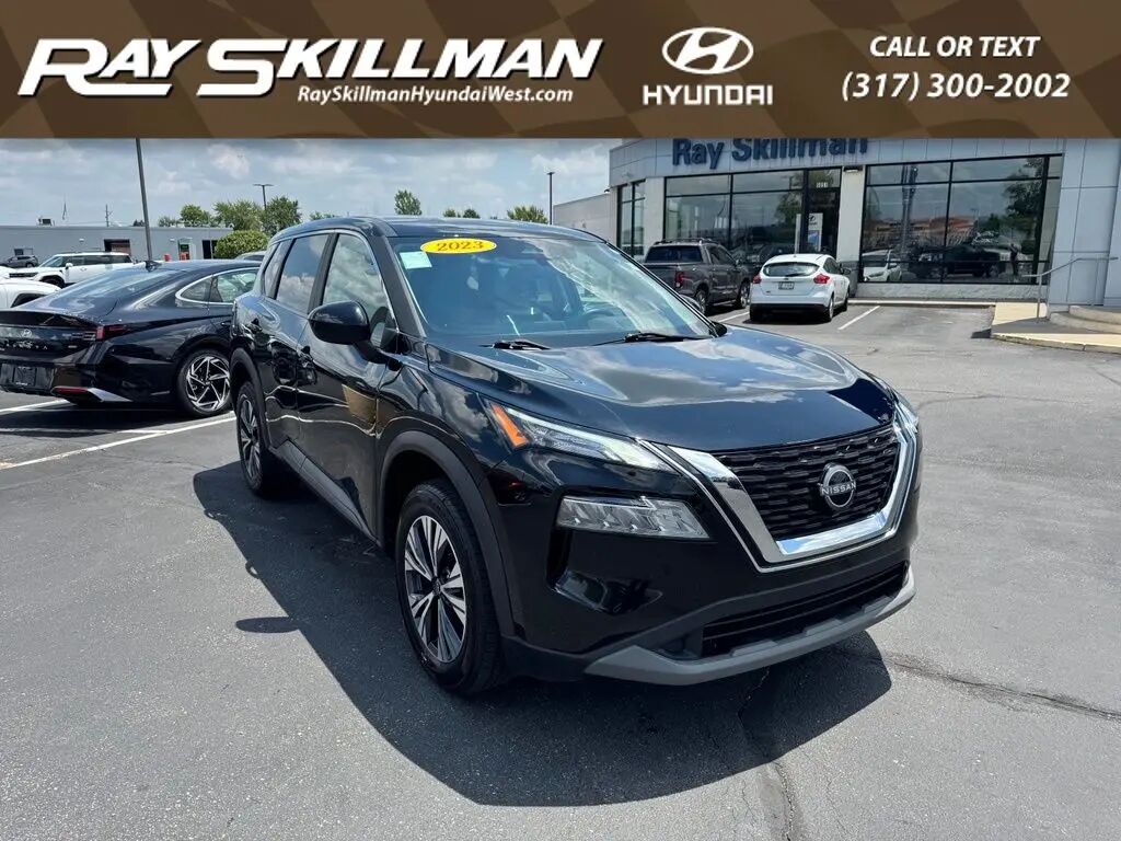 2023 Nissan Rogue SV — photo 1 of 13