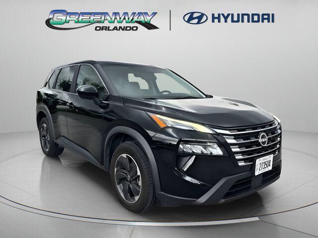 2024 Nissan Rogue SV — photo 1 of 13