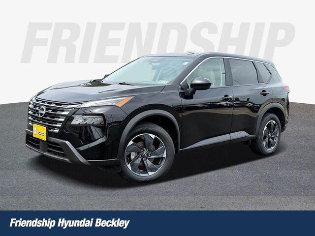 2025 Nissan Rogue SV — photo 1 of 13