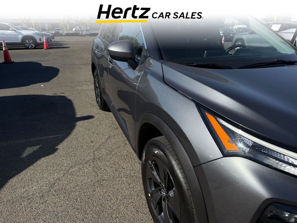 2026 Nissan Rogue SV — photo 1 of 1