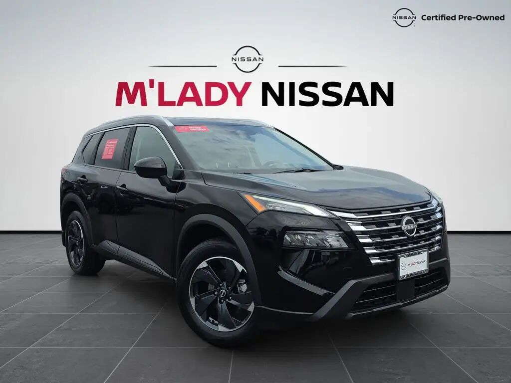 2026 Nissan Rogue SV — photo 1 of 11
