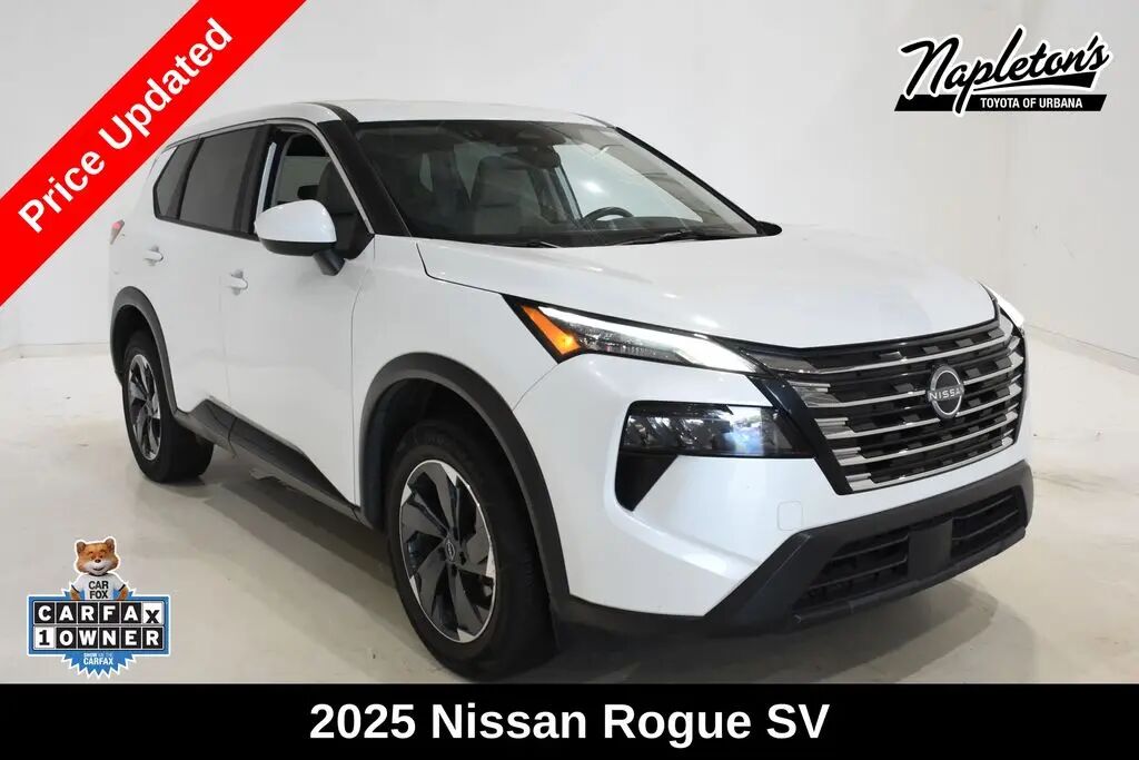 2025 Nissan Rogue SV — photo 1 of 12