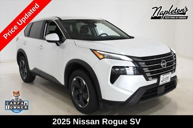 2025 Nissan Rogue SV — photo 1 of 5