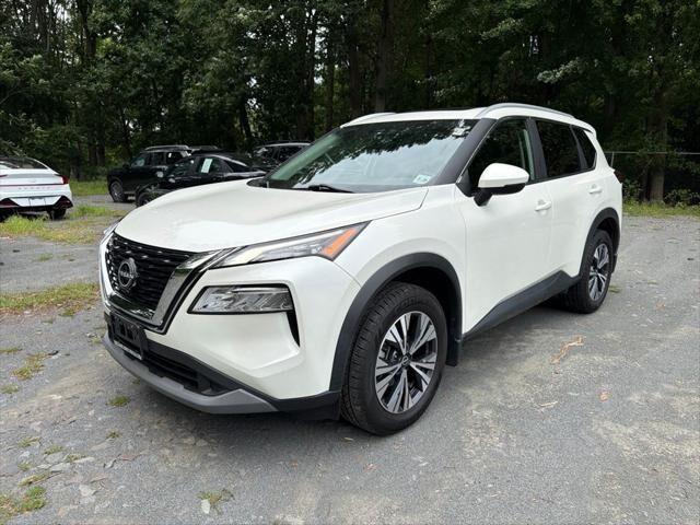 2023 Nissan Rogue SV — photo 1 of 13