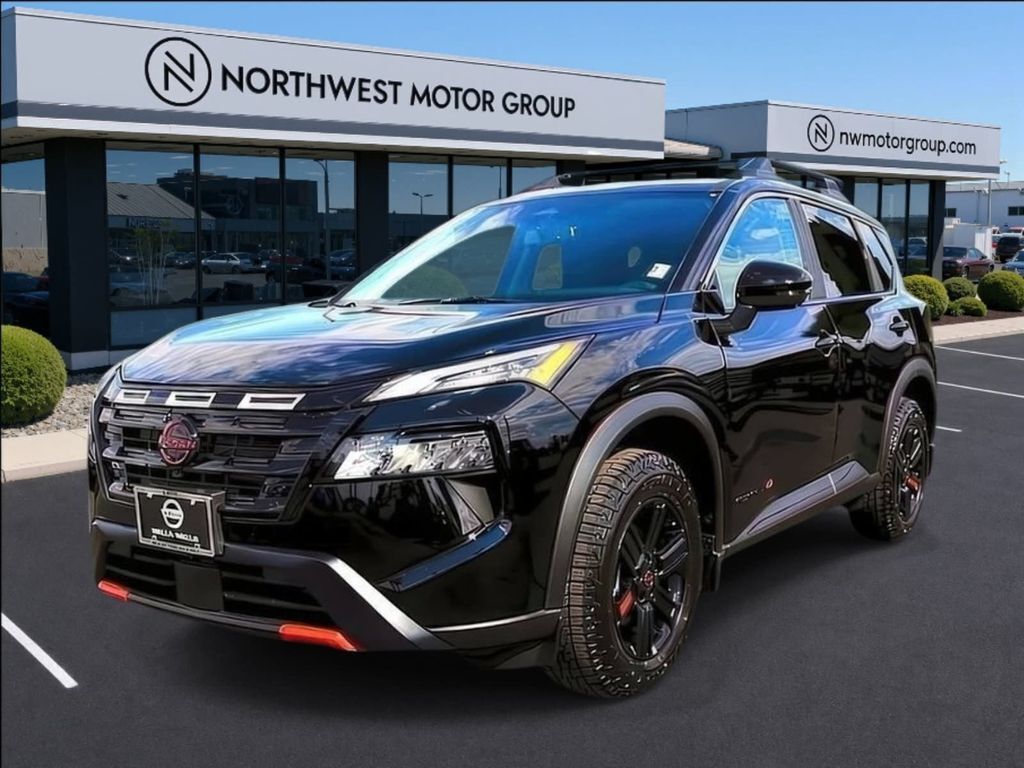 2025 Nissan Rogue — photo 1 of 13