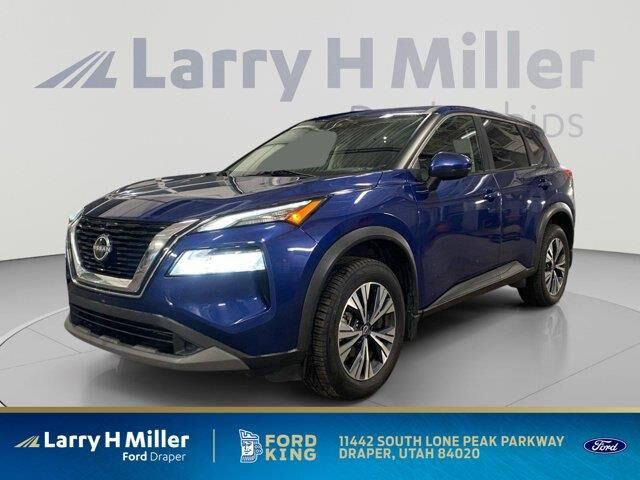 2022 Nissan Rogue SV — photo 1 of 13
