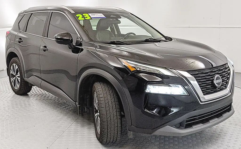 2023 Nissan Rogue SV — photo 1 of 13