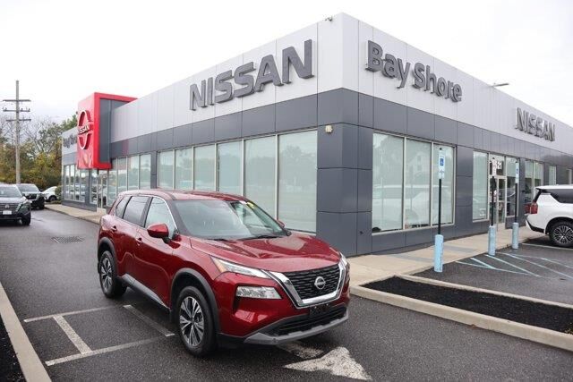 2023 Nissan Rogue SV — photo 1 of 13