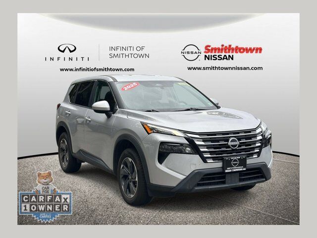 2025 Nissan Rogue SV — photo 1 of 12