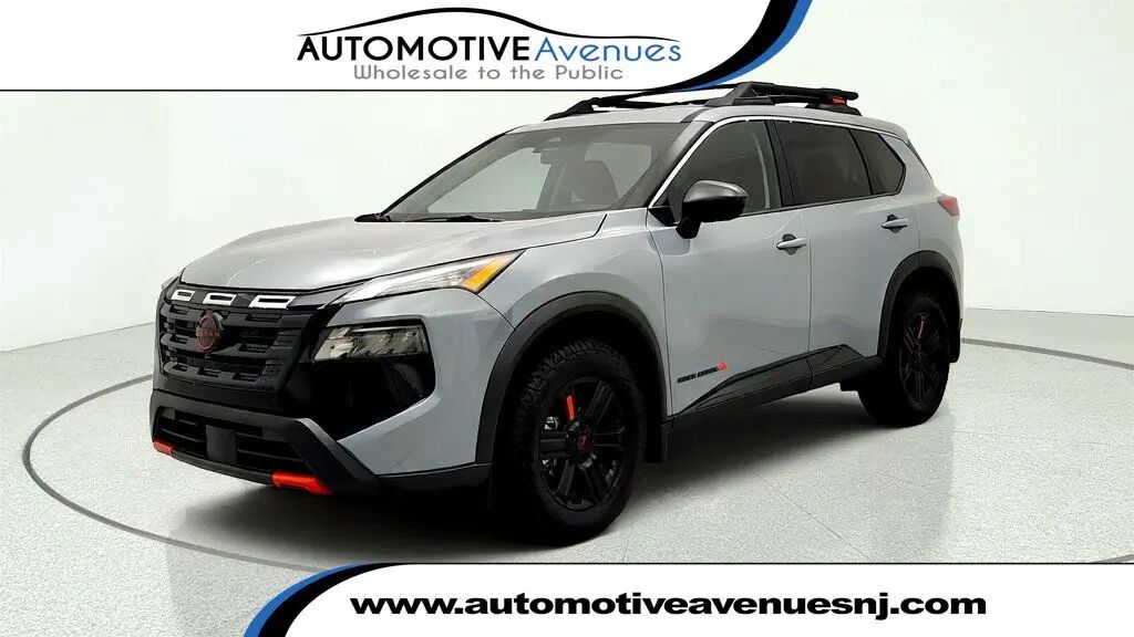 2026 Nissan Rogue SV — photo 1 of 13