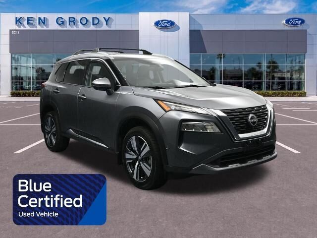 2023 Nissan Rogue SL — photo 1 of 13