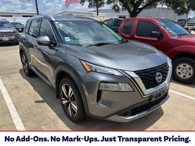 2023 Nissan Rogue SL — photo 1 of 1