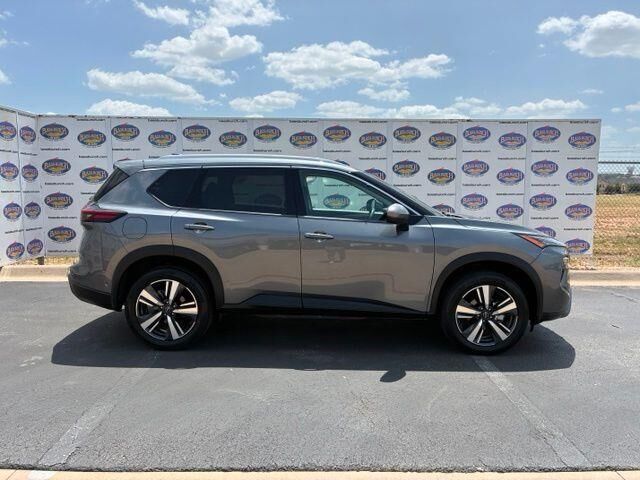 2026 Nissan Rogue SL