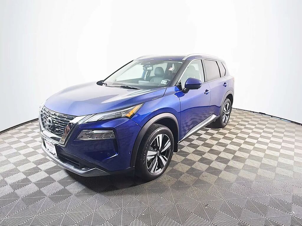 2023 Nissan Rogue SL — photo 1 of 13