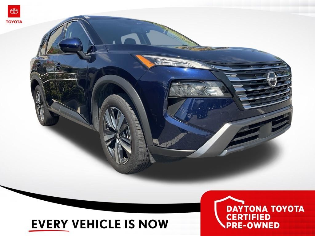 2026 Nissan Rogue SL — photo 1 of 12