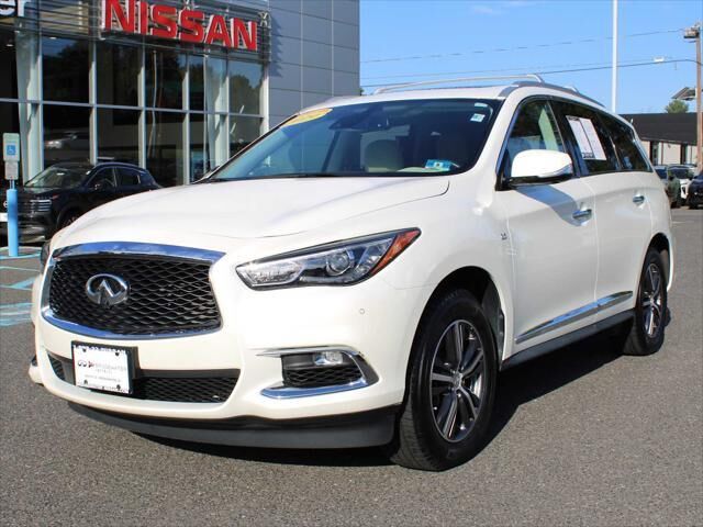 2019 INFINITI QX60 Luxe — photo 1 of 12