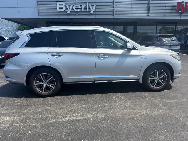 2017 INFINITI QX60 Base