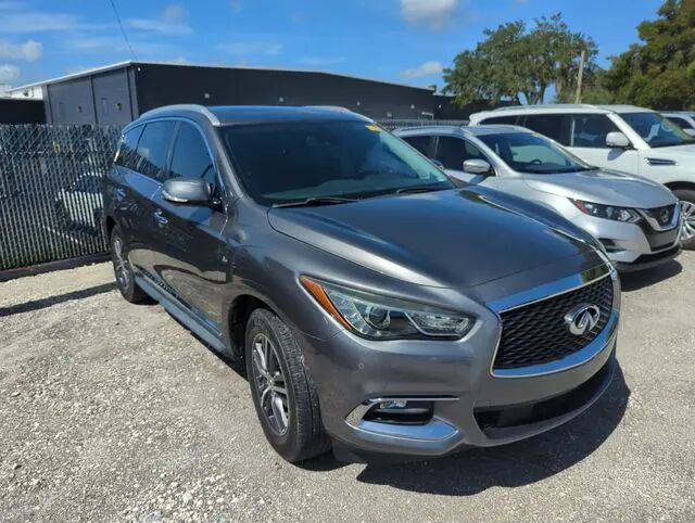 2019 INFINITI QX60 Luxe — photo 1 of 13