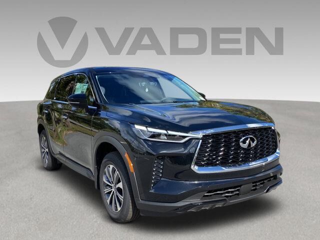 2023 INFINITI QX60 Luxe — photo 1 of 26