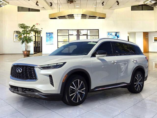 2023 INFINITI QX60 Sensory — photo 1 of 1
