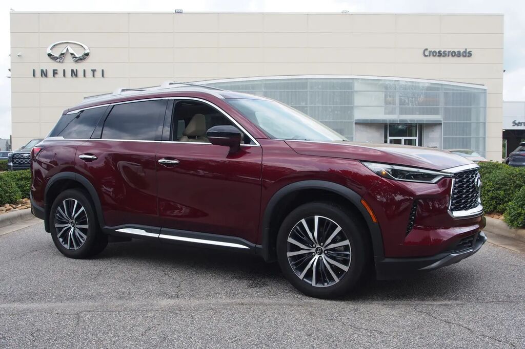 2023 INFINITI QX60 Sensory — photo 1 of 13