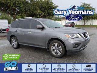 2020 Nissan Pathfinder S