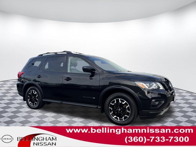 2020 Nissan Pathfinder SL