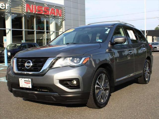 2020 Nissan Pathfinder Platinum