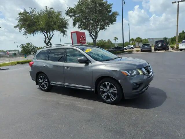 2018 Nissan Pathfinder Platinum