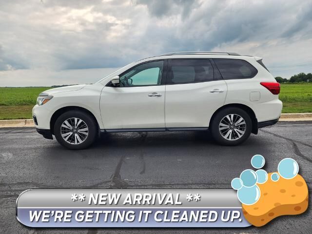 2017 Nissan Pathfinder S
