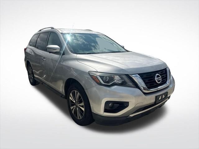 2017 Nissan Pathfinder SL