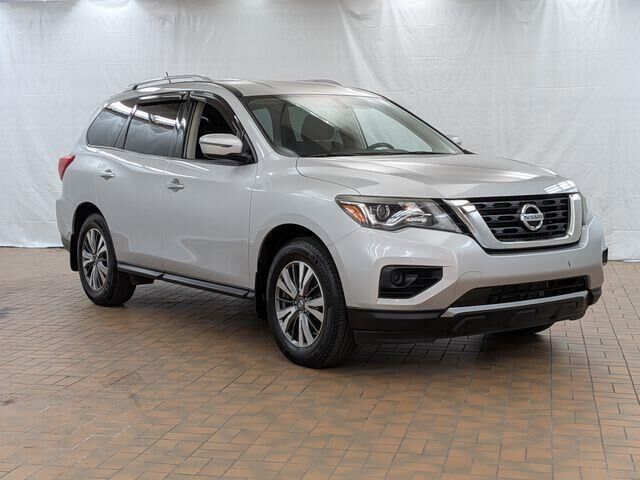 2017 Nissan Pathfinder S